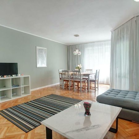 Spacious Flat Close To The American Embassy Sofia Esterno foto