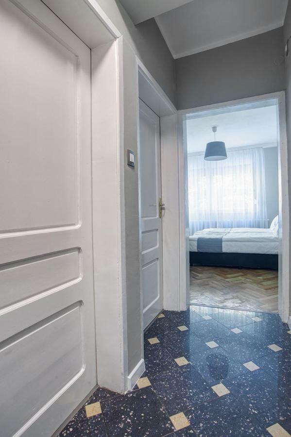 Spacious Flat Close To The American Embassy Sofia Esterno foto