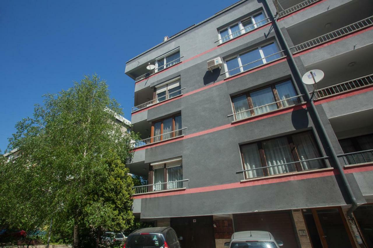 Spacious Flat Close To The American Embassy Sofia Esterno foto