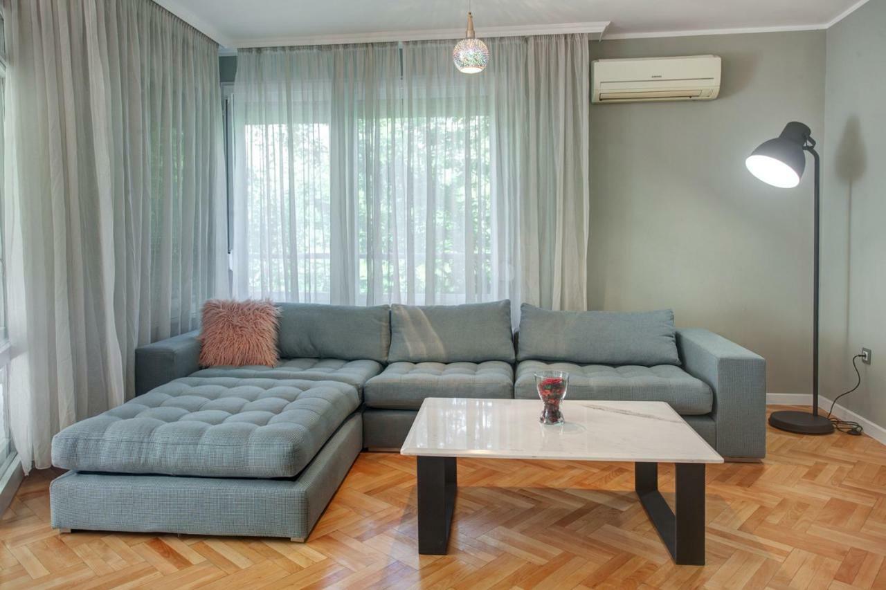 Spacious Flat Close To The American Embassy Sofia Esterno foto